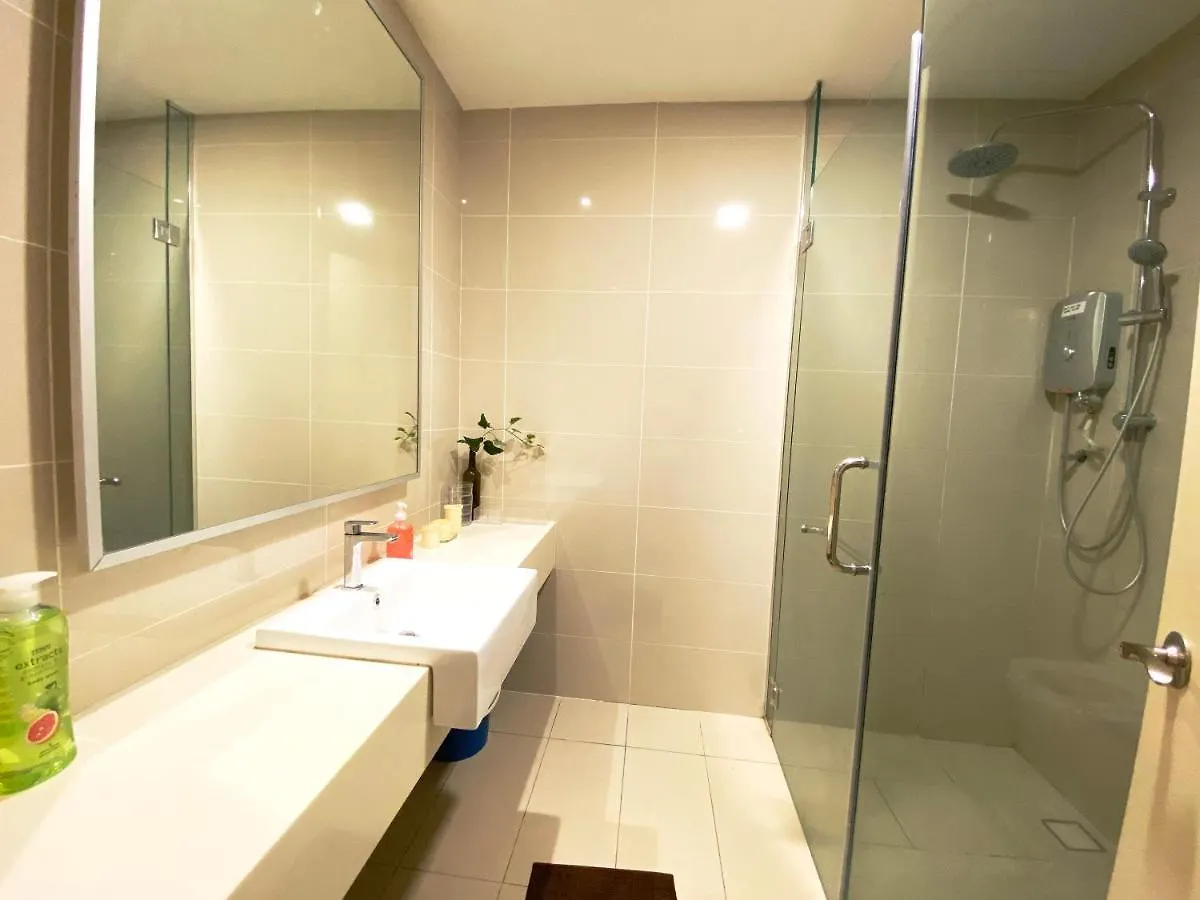 شقة Lily And Loft - Kl Gateway Bangsar Lrt, Wifi, Netflix كوالالمبور
