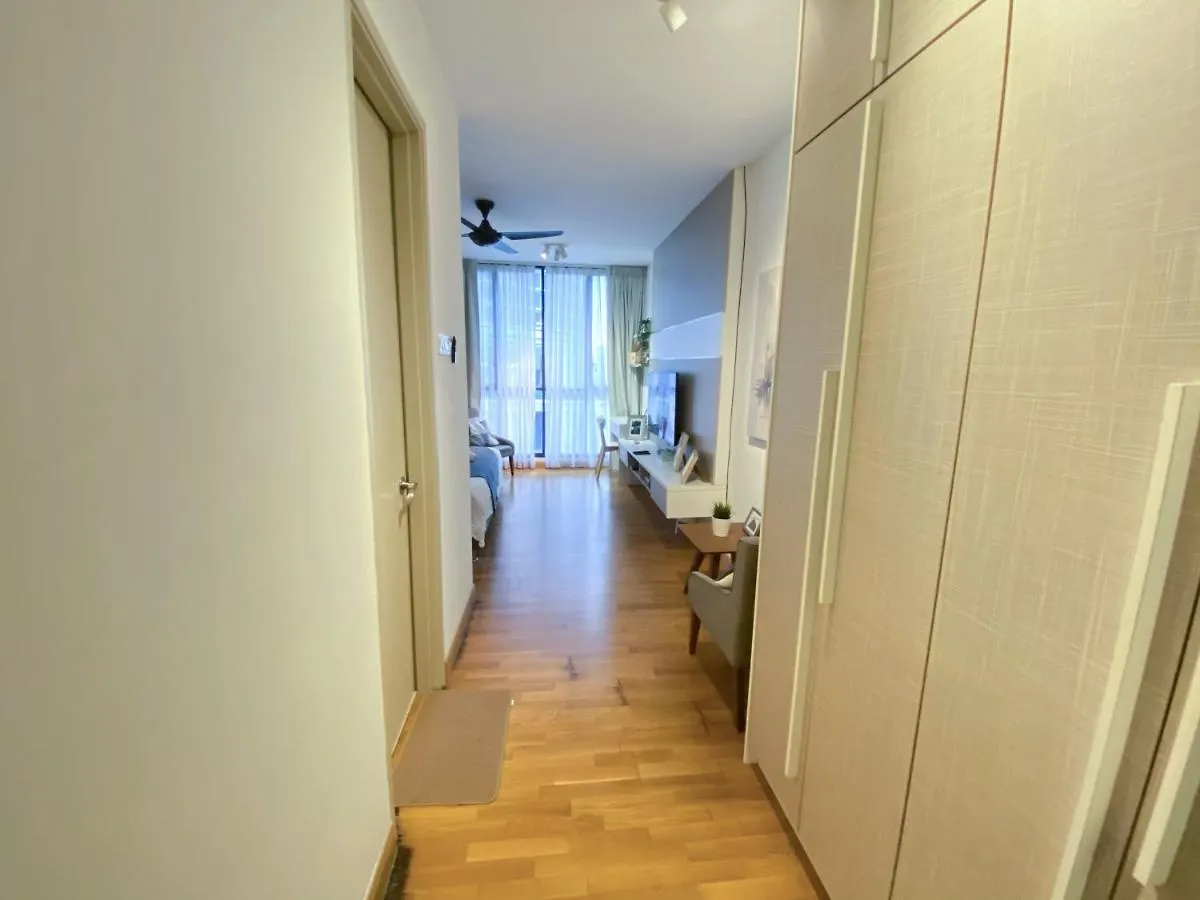 Lily And Loft - Kl Gateway Bangsar Lrt, Wifi, Netflix Apartment Kuala Lumpur