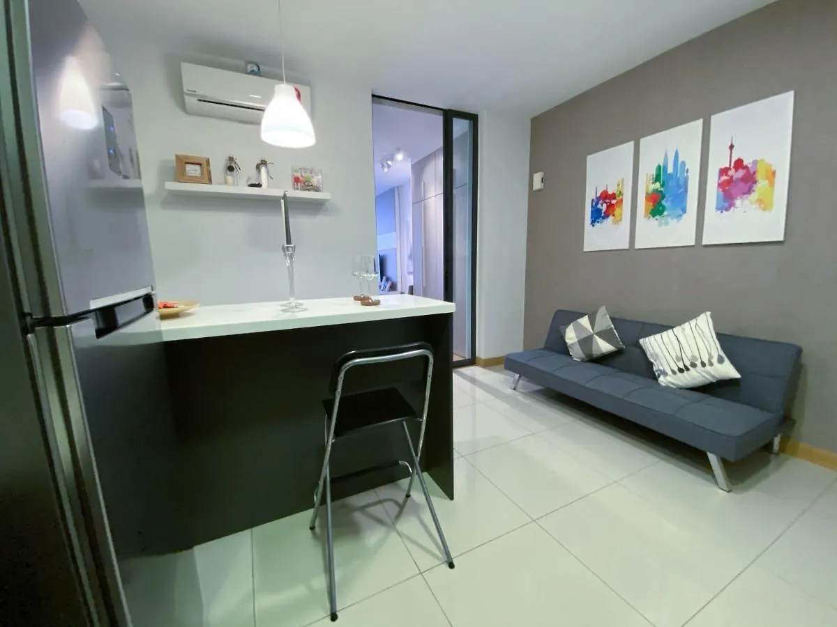 Lily And Loft - Kl Gateway Bangsar Lrt, Wifi, Netflix Apartment Kuala Lumpur