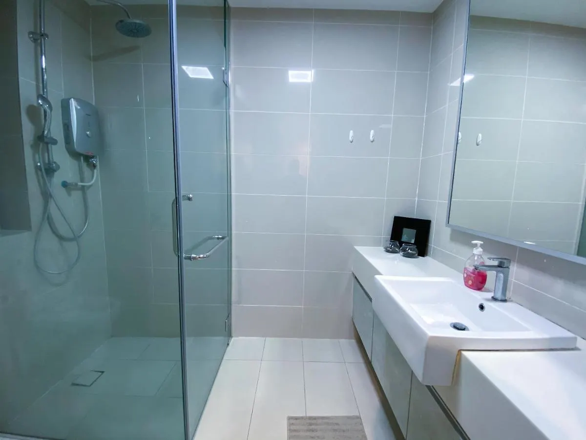Lily And Loft - Kl Gateway Bangsar Lrt, Wifi, Netflix Apartment Kuala Lumpur 0*,